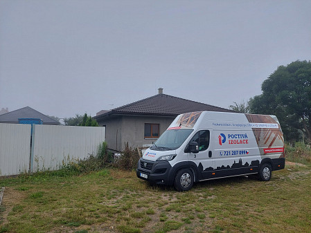 Izolace stropu novostavby rodinného domu v obci Břehy